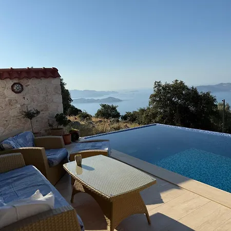 Irmina Вилла Каш